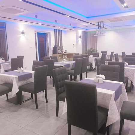 Hotelik & Restauracja Amber Рашин Экстерьер фото