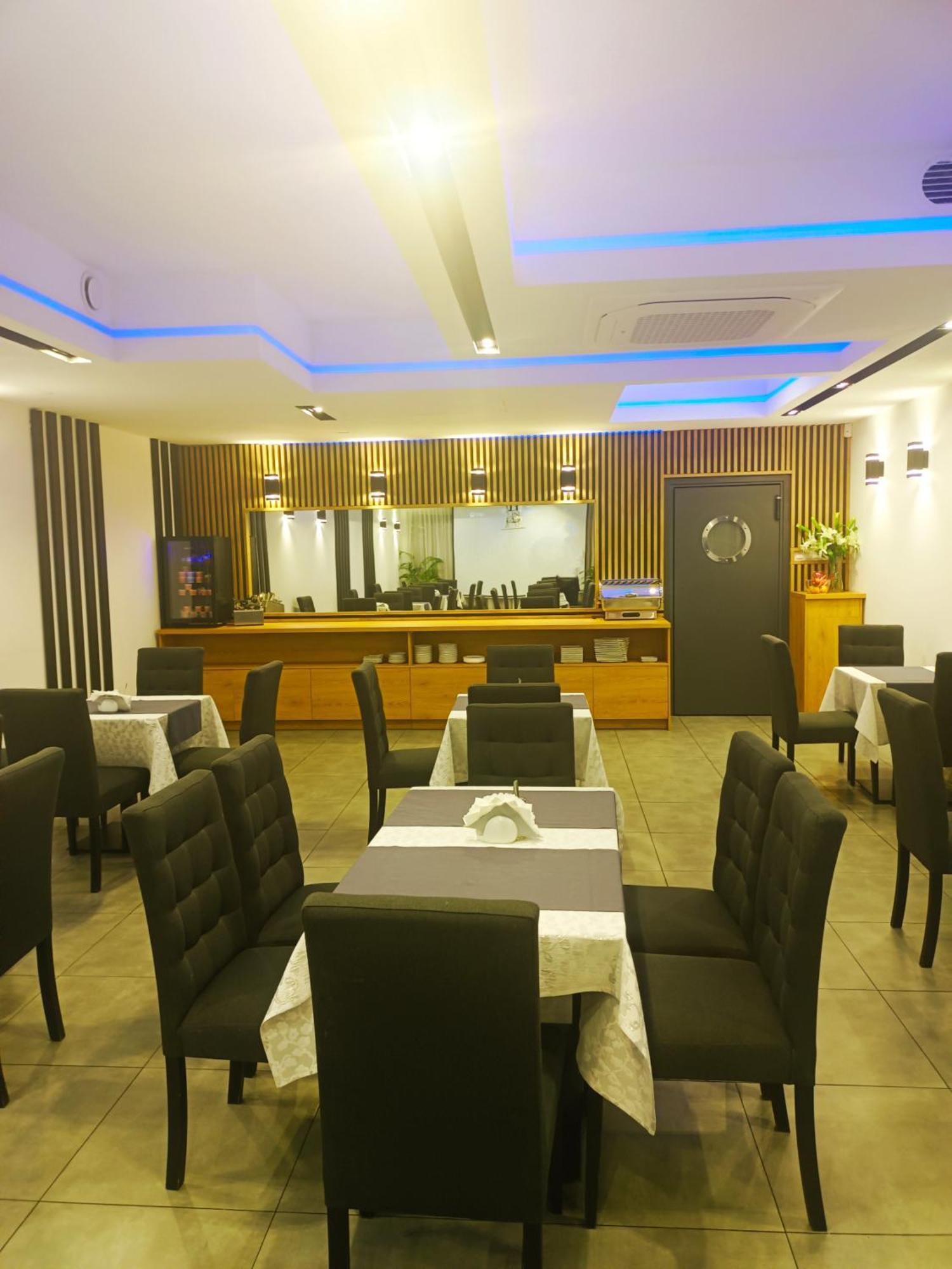 Hotelik & Restauracja Amber Рашин Экстерьер фото