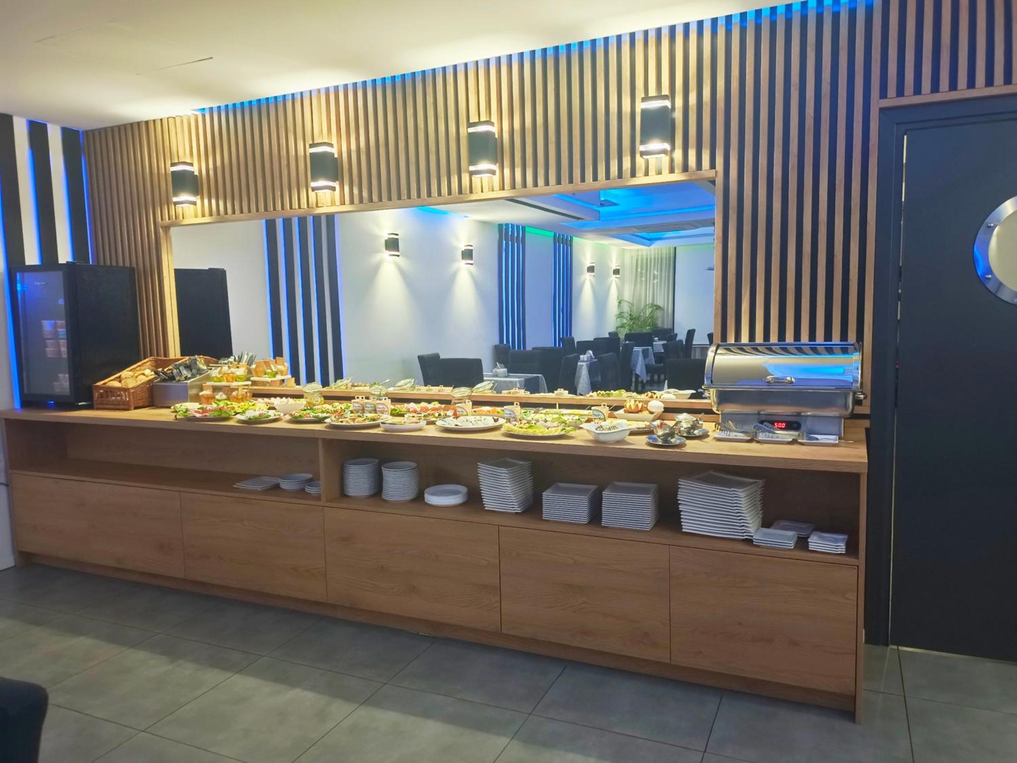 Hotelik & Restauracja Amber Рашин Экстерьер фото